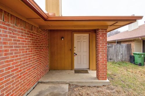 7523 Connie Ln, Fort Worth TX  76182-4667 exterior