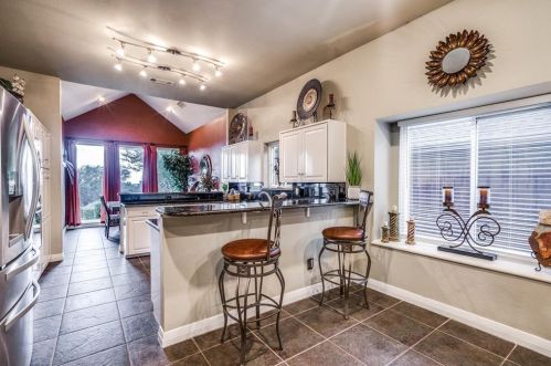 2339 Highland Hts Ln, Carrollton TX 75007-2033 exterior