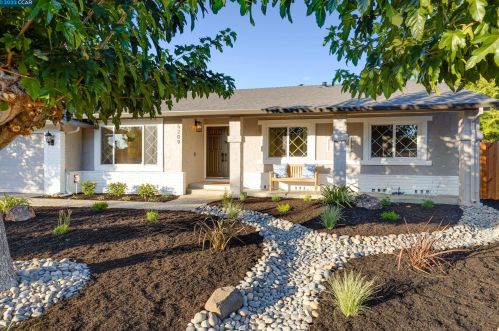 5209 Jomar Dr, Concord CA  94521-2341 exterior