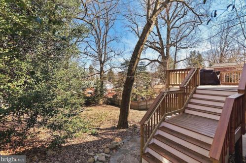 10211 Sutherland Rd, Silver Spring MD 20901-2236 exterior