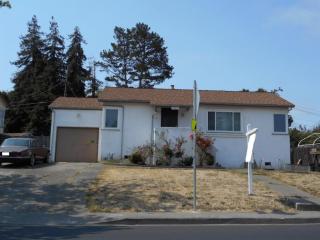 1255 Magazine St, Vallejo, CA 94591-8211