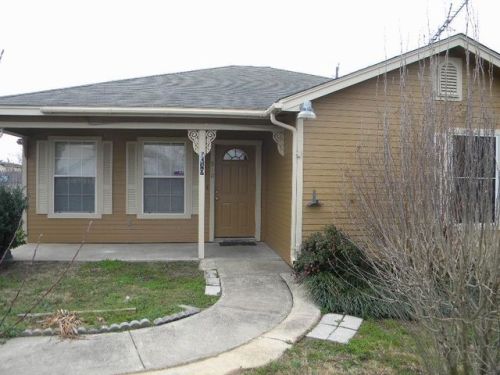 910 Beth St, Whitney, TX 76692-2409