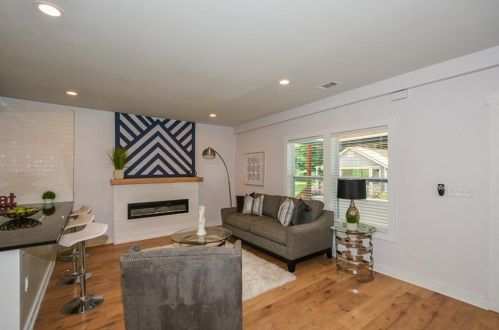 963 Hubbard St, Atlanta GA  30310-3057 exterior