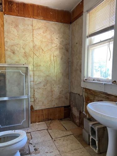 401 Gardner St, Whitewright TX 75491-2309 exterior