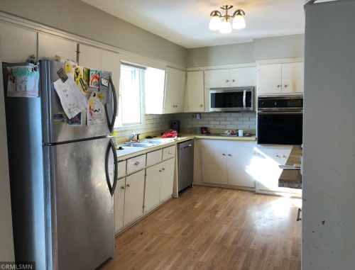 256 Demar Ave, Saint Paul MN  55126-2353 exterior