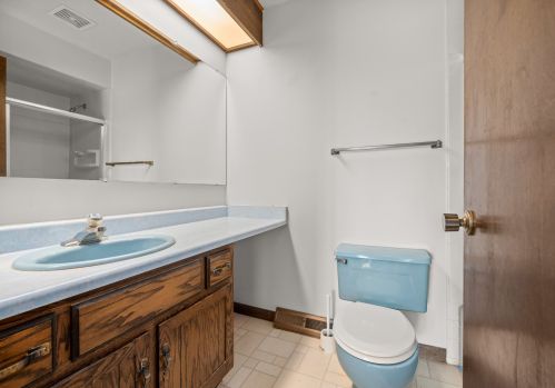 1604 Gingercreek Ct, Sycamore IL 60178-2722 exterior