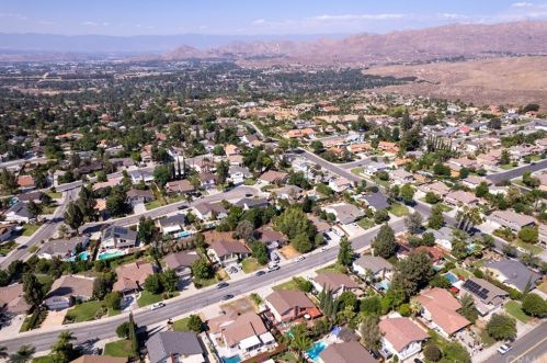 1330 Parkside Dr, Riverside CA  92506-4720 exterior