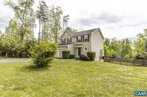 41 Robins Ct, Bybee, VA 22963-2089