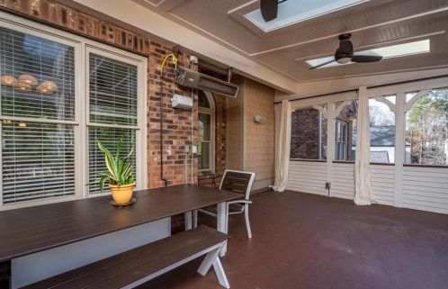2212 Meadowvale Dr, Atlanta GA  30345-3543 exterior