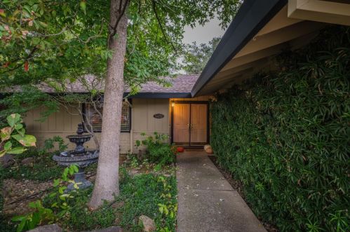 5433 Elsinore Way, Fair Oaks, CA 95628-3207