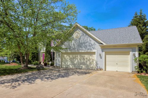 235 Arquilla Dr, Barrington Hills, IL 60102