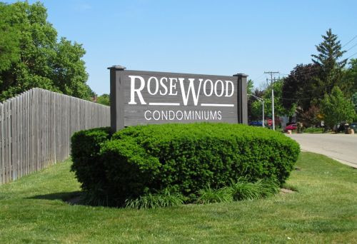 2203 Nichols Rd, Arlington Hts IL  60004-1244 exterior