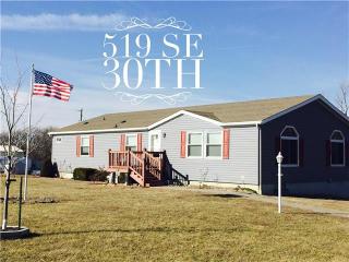 519 30th Rd, Warrensburg, MO 64093-7330