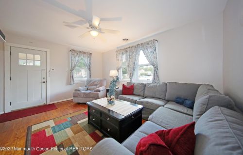 64 Belshaw Ave, Tinton Falls NJ 07724-2929 exterior