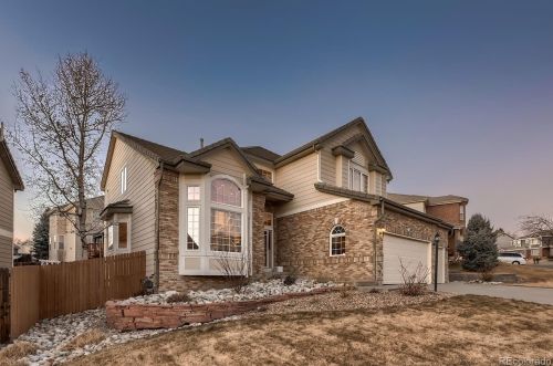 5895 Genoa Ct, Aurora, CO 80015-5174