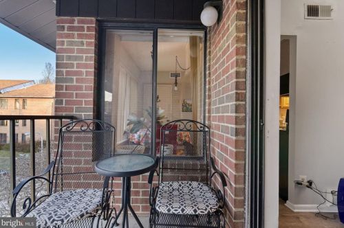 15301 Beaverbrook Ct, Silver Spring MD 20906-1385 exterior