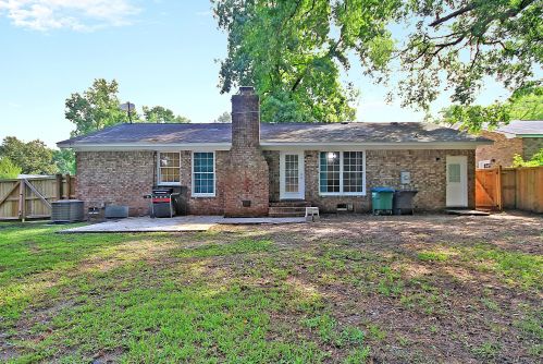 200 Finch St, Ladson SC  29456-4909 exterior