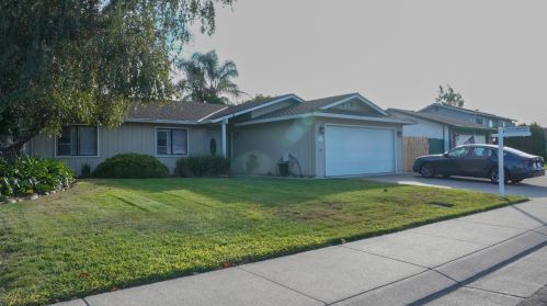 3230 Estate Dr, Stockton, CA 95209-5149