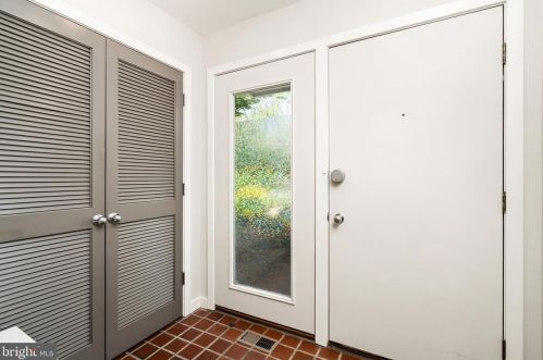 36 Mountain Ave, Princeton NJ  08540-2630 exterior