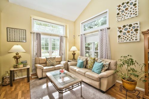 2 Millers Ln, Mount Prospect, IL 60056-3075