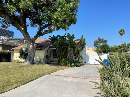 4825 Densmore Ave, Van Nuys, CA 91436-1535