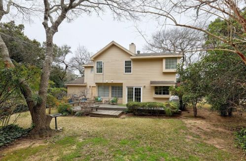 7704 Basil Dr, Austin TX  78750-7930 exterior