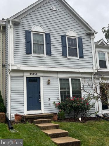 11548 Bertram St, Woodbridge, VA 22192-7454