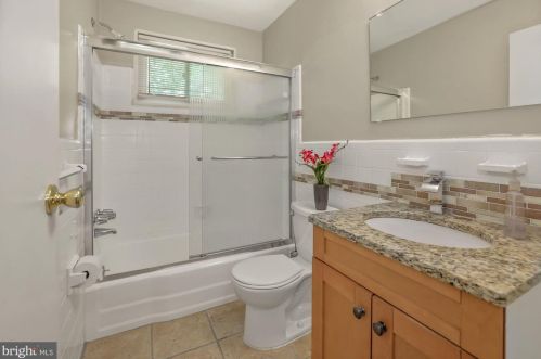 3919 Isbell St, Silver Spring MD 20906-4220 exterior