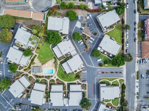 1211 Mariposa Ct, Vista CA  92084-3445 exterior