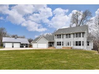 5756 94th Ave, Loretto, MN 55357-9599