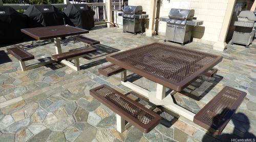 445 Seaside Ave, Honolulu HI  96815-2640 exterior