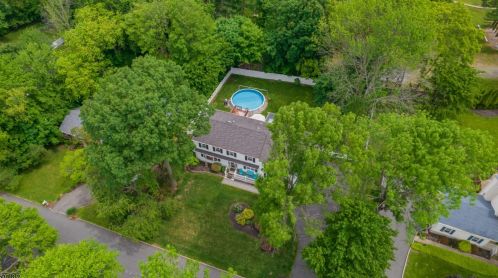 24 Sandra Ln, Dover, NJ 07869-1543