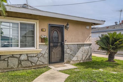 339 Batavia St, Orange, CA 92868-2101