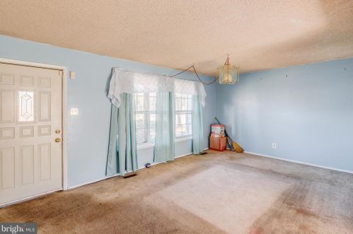 1 Arbor Meadow Dr, Erial, NJ 08081-1715