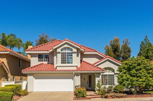 7 Fierro, Irvine CA 92614-5319 exterior