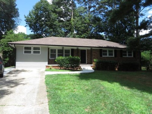 3797 Carole Dr, Atlanta GA  30340-2426 exterior
