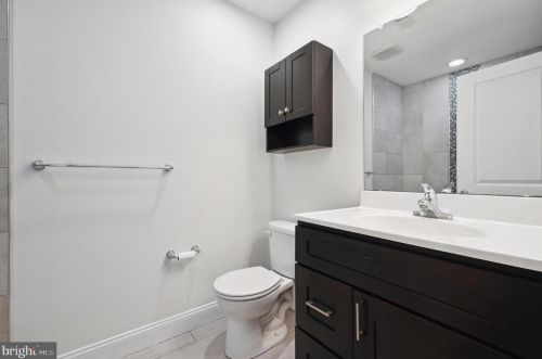 2214 Greenwich St, Philadelphia PA  19146-4207 exterior