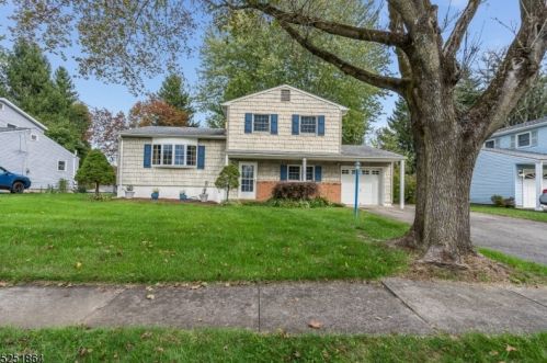 107 Pleasant View Rd, Hackettstown NJ  07840-1017 exterior