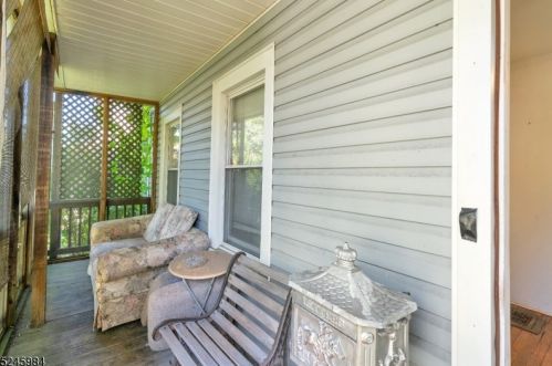 11 Madison St, Fredon, NJ 07860-2006