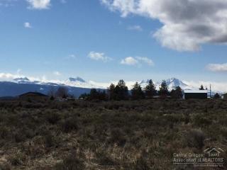 65150 94th St, Bend, OR 97701-8468