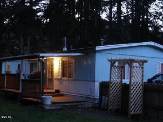 2448 Chinook Ln, Rose Lodge, OR 97368-9717