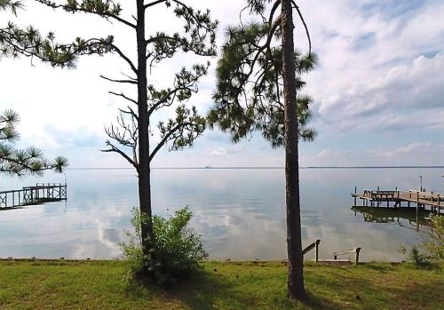 120 Chasey Dr, Bonneau, SC 29431-8526