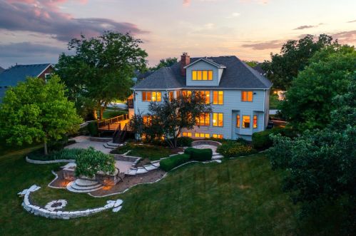 1743 Baybrook Ln, Naperville, IL 60564-6174