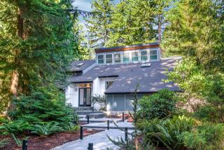 4005 270th Ave, Redmond, WA 98053-8712