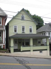 451 Broadway, Bangor, PA 18013-2415