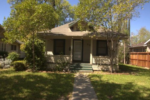 221 Orange Ave, Modesto, CA 95350-5939