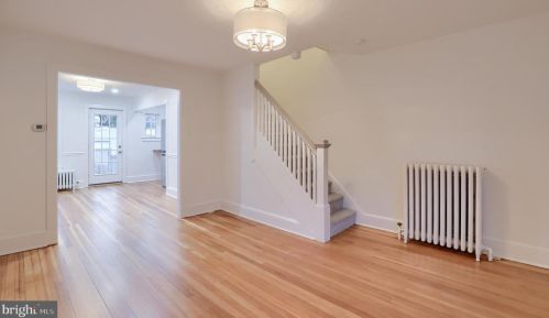 726 New Holland Ave, Lancaster PA  17602-2137 exterior