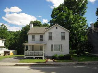 19 Beaver Ave, Annandale, NJ 08801-3062