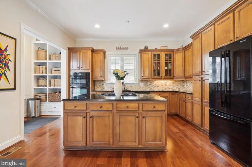 13509 Moonlight Trail Dr, Silver Spring MD 20906-6700 exterior