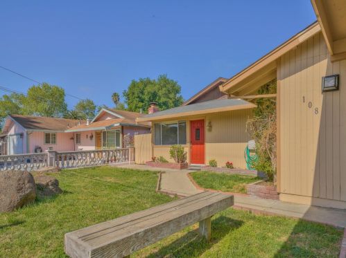 108 Dogwood Dr, Watsonville, CA 95076-2354